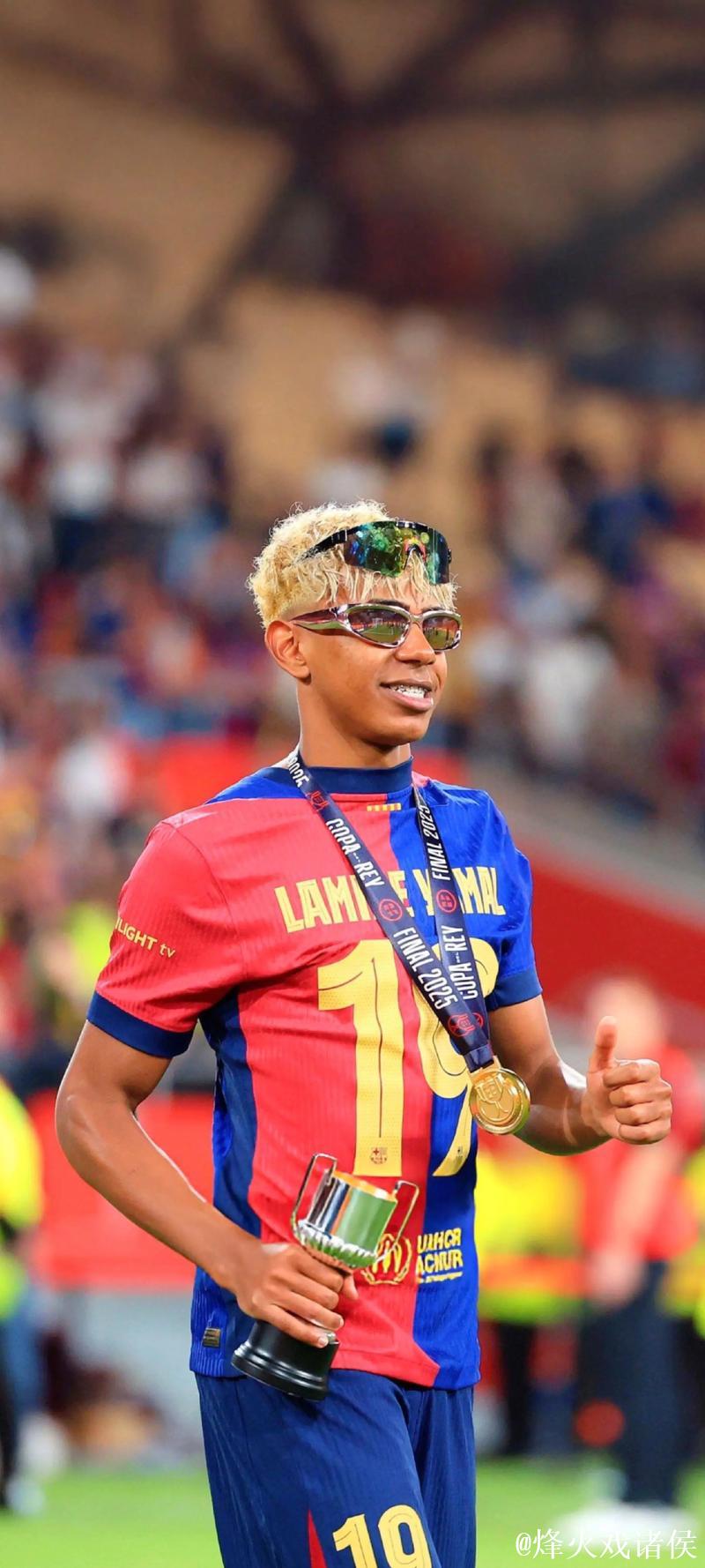 阿森纳绝地翻盘，萨拉赫复出助攻，巴萨扩大领先皇马优势7分